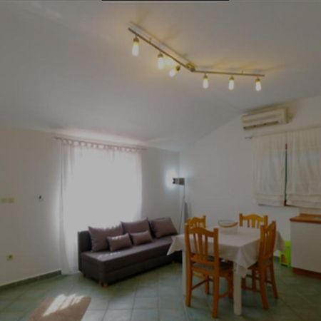 Apartment Boba Murter Exterior foto